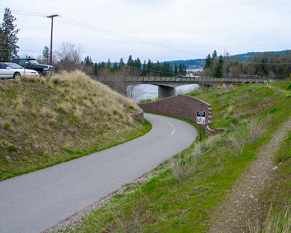 Friends-Of-The-Centenial-Trail-Spokane-AboutPhoto4 Friends Of The Centennial Trail Spokane Trail Projects Photo